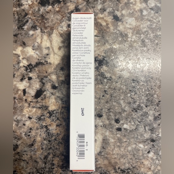 Jane Iredale Active Light concealer No 2 - Picture 5 of 6